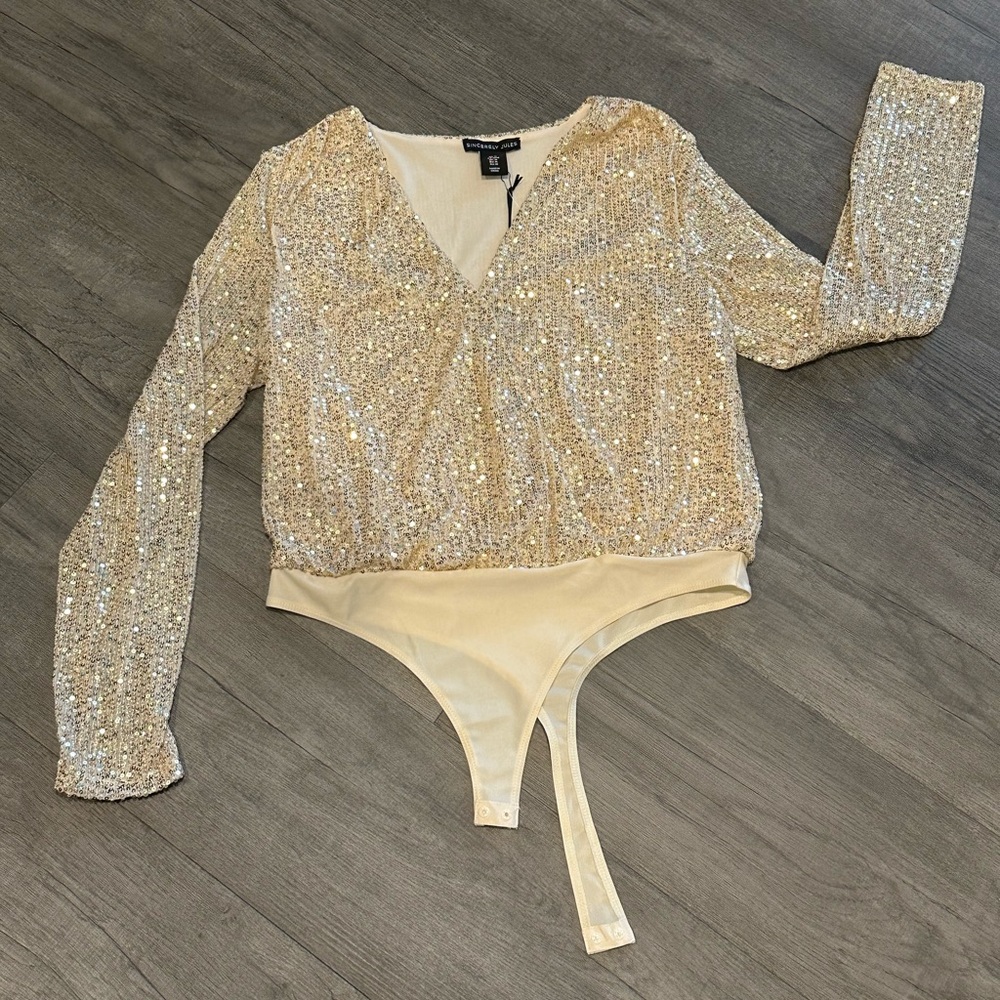 NWT Sincerely Jules sequin bodysuit size medium - Picture 5 of 11